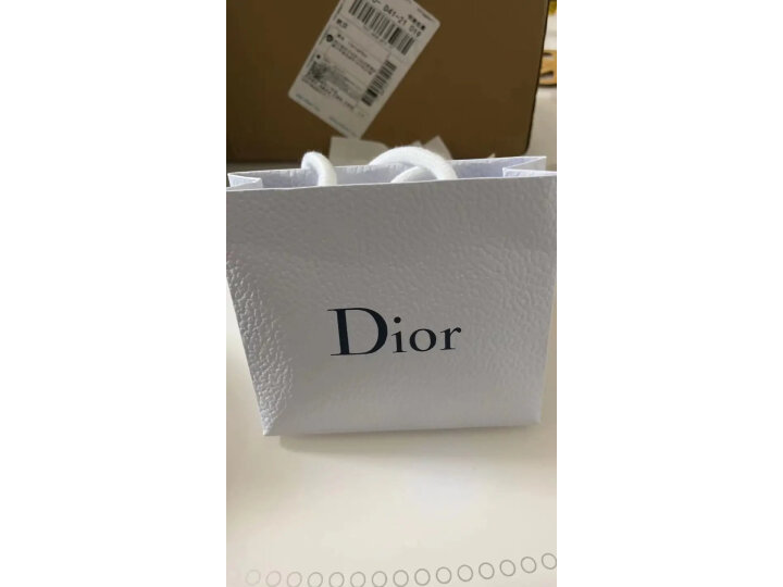 详细说说迪奥Dior口红全新烈艳蓝金唇膏女哑光999#3.5g怎么样？真有说的那么好？