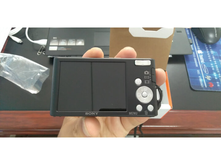 来比较下索尼（SONY） DSC-W830 便携数码相机怎么样？亲身感受如何？