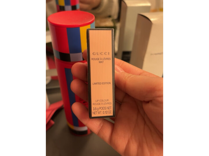 使用参考：古驰(GUCCI)倾色丝润小碎花水光唇膏口红#25 怎么样？值得入手吗？